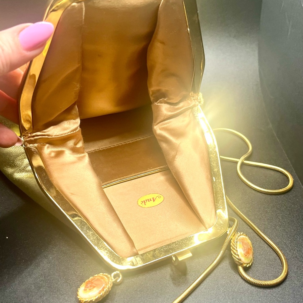 Vintage Andé gold evening bag kiss lock clutch chain strap 1950s 1960s glam - Picture 8 of 12
